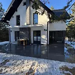 Golden Peak 木屋 former Sunan airport