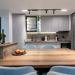 木屋 Golden Peak *