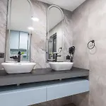 木屋 Golden Peak *